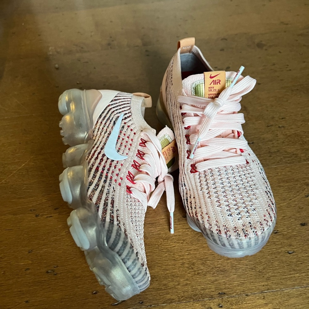 Brand new vapor max Nike air women’s size 5